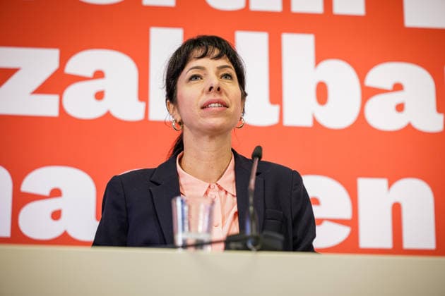 Elif Eralp, Pressekonferenz der Linken Berlin zur Vorstellung ihres Wahlprogramms, 13.3.2026, Karl-Liebknecht-Haus, Berlin, Deutschland *** Elif Eralp, Press conference of the Left Party Berlin to present their election program, 13 3 2026, Karl Liebknecht Haus, Berlin, Germany 10154_linke_berlin_kreativmediapress