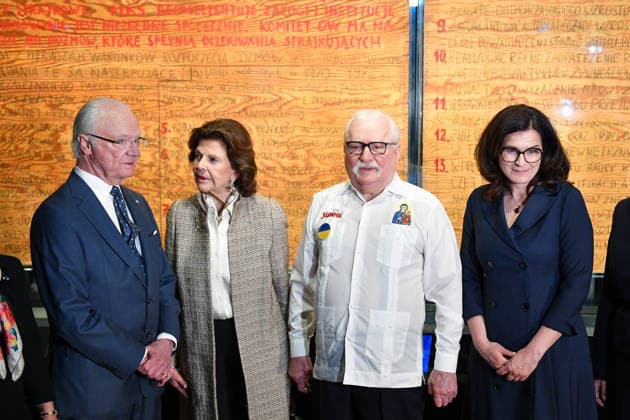 Swedish Royal Couple in Gdansk Sweden s Minister of Culture Parisa Liljestrand, King Carl Gustaf, Queen Silvia, former president Lech Wa³êsa, the mayor of Gdansk Aleksandra Dulkiewicz at the European Solidarity Centre in Gdansk, Poland, on March 12, 2026. King Carl Gustaf and Queen Silvia of Sweden are on a state visit to Poland March 10–12, 2026. 1082334005  1082334040