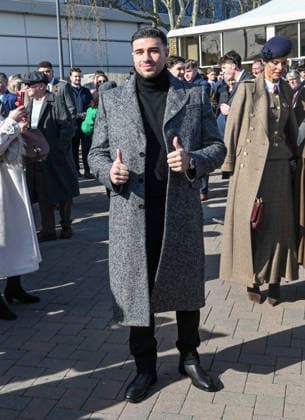 Cheltenham Racing Festival 2026- Day four tHE gOLD cupCheltenham, Gloucestershire Boxer Tommy Fury seen on day four of the 2026 Cheltenham Racing Festival at Prestbury Park in Cheltenham, England, Credit:Jules Annan Avalon England  Copyright: xJulesxAnnanx xAvalonx 1082606508