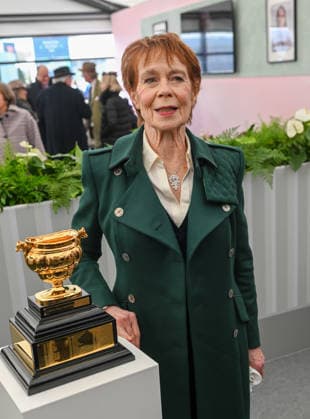 Cheltenham Racing Festival 2026- Day four tHE gOLD cupCheltenham, Gloucestershire Celia Imrie seen on day four of the 2026 Cheltenham Racing Festival at Prestbury Park in Cheltenham, England, Credit:Jules Annan Avalon England  Copyright: xJulesxAnnanx xAvalonx 1082606843