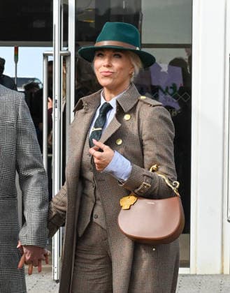 Cheltenham Racing Festival 2026- Day four tHE gOLD cupCheltenham, Gloucestershire Hannah Waddingham seen on day four of the 2026 Cheltenham Racing Festival at Prestbury Park in Cheltenham, England, Credit:Jules Annan Avalon England  Copyright: xJulesxAnnanx xAvalonx 1082607564