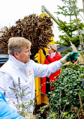 13-03-2026 Hoofddorp Queen Maxima and King Willem-Alexander voluntering at a residential care facility Bornholm in Hoofddorp during NLDoet. Â  Copyright: xPPEx