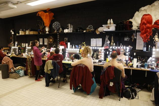 RECORD DATE NOT STATED 12.03.2026 Herne Revue Palast Ruhr Premiere der neunen Travestie Show - Like a Phoenix - im neuen Haus am Gysenberg . Künstler Backstage in der Garderobe