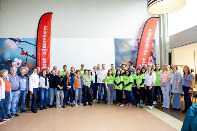 Hoofddorp, The Netherlands, 2026-03-13 13:05:31 HOOFDDORP, 13-03-2026, Residential care facility. King Willem Alexander and Queen Maxima assist with a volunteer activity for NLdoet, an initiative of the Orange Fund. NLdoet is taking place for the 22nd time this year. The Royal Couple is rolling up their sleeves at a residential care facility in Hoofddorp, where elderly and vulnerable people live with appropriate care and support. Here, together with residents and other volunteers, they are sprucing up the inner gardens. PHOTO: NLBeeld Patrick van Emst Credit: NL Beeld Patrick van Emst  Copyright: xx x
