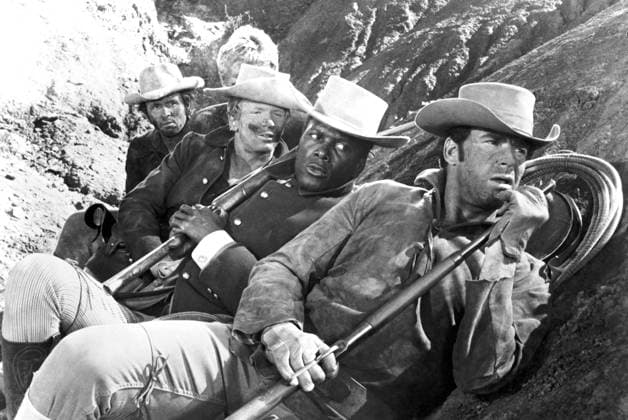 RELEASE DATE: June 15th, 1966. MOVIE TITLE: Duel at Diablo. STUDIO: MGM. PLOT: Lieutenant McAllister is ordered to transport several ammunition wagons to another fort through Apache territory with only a small troop of rookie soldiers to guard them. Along for the ride is ex-scout Jess Remsberg who is trying to track down Ellen Grange, who, having recently been freed from Apache captivity, has mysteriously run off again to rejoin them. Remsberg frees Ellen again and leaves her with the embattled soldiers as he rides off to the fort, not only for help, but to find the man who killed and scalped his Indian wife. PICTURED: JAMES GARNER as Jess Remsberg scout, and SIDNEY POITIER as Toller contract horse dealer. Kanab Utah USA Copyright: xMGMx Ka - ZUMA1072 19660615_yat_g90_572 Copyright: xIMAGO MGMx