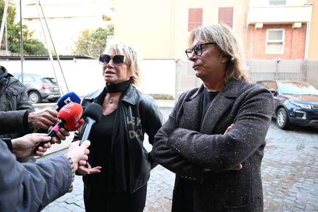 Rome, chapel of rest for Enrica Bonaccorti at the Ars BioMedica clinic. Pictured: Carmen Russo and Enzo Paolo Turchi  Copyright: xMaurizioxD Avanzox xipa-agency.netx xMaurizioxDxAvanzox IPA_Agency_IPA72823889