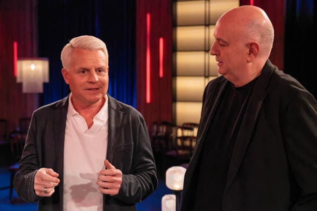 Kölner Treff am 06. Februar 2026. Im Bild der Journalist und Autor Robin Alexander (rechts) mit dem Comedian, Moderator und Autor Guido Cantz. Susan Link und Micky Beisenherz sind neugierig und befragen ihre Gäste auf ihre ganz eigene Art mit wie immer spannenden Gesprächen. Köln Nordrhein-Westfalen Deutschland