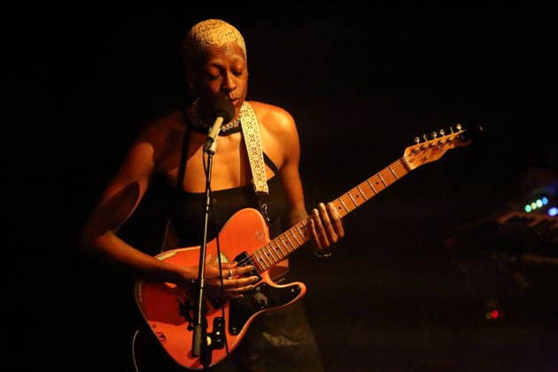 Anaiis bei einem Konzert im Silent Green in Berlin, 13. März 2026. Anaiis Konzert Berlin