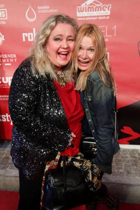 Anita Hegerland mit Begleitung bei der Premiere der RTL+ Dokuserie Heino - Karamba, Karacho, Kult! im Filmtheater Kitzbühel. Kitzbühel, 13.03.2026
