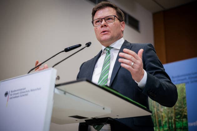 Carsten Schneider, spd, Pressetermin zur Vorstellung der Klimabilanz für 2025 und Ausblick auf 2026, 14.3.2026, Bundesministerium für Umwelt, Klimaschutz, Naturschutz und nukleare Sicherheit, Berlin, Deutschland *** Carsten Schneider, spd, Press conference on the presentation of the climate balance sheet for 2025 and outlook for 2026, 14 3 2026, Federal Ministry for the Environment, Climate Protection, Nature Conservation and Nuclear Safety, Berlin, Germany 10314_klimabilanz_kreativmedia