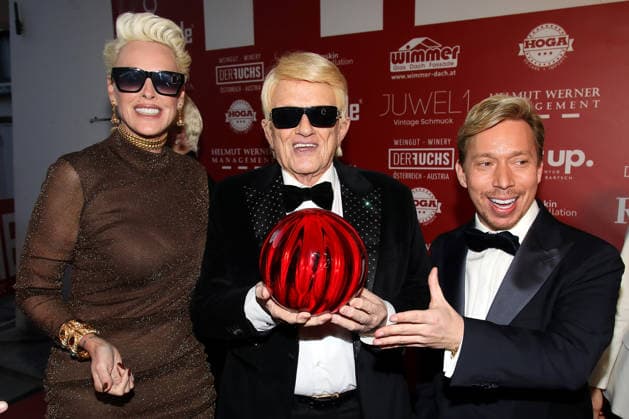 Weltpremiere von HEINO - Karamba, Karacho, Kult! im Filmtheater in Kitzbühel Kitzbühel, 13..03.2026 Helmut Werner, Brigitte Nielsen und Heino bei der Weltpremiere von HEINO - Karamba, Karacho, Kult! im Filmtheater in Kitzbühel Tirol Österreich Copyright: xMatthiasxGränzdörferx