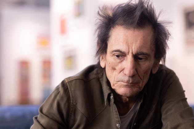 Tuebingen, Rolling Stones-Gitarrist Ron Wood im Neuen Kunstmuseum in Tuebingen, 12.03.2026 Ron Wood im nachgebauten Atelier des Kuenstlers Rizzi im Neuen Kunstmusem