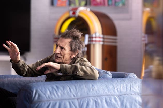 Tuebingen, Rolling Stones-Gitarrist Ron Wood im Neuen Kunstmuseum in Tuebingen, 12.03.2026 Ron Wood im nachgebauten Atelier des Kuenstlers Rizzi im Neuen Kunstmusem
