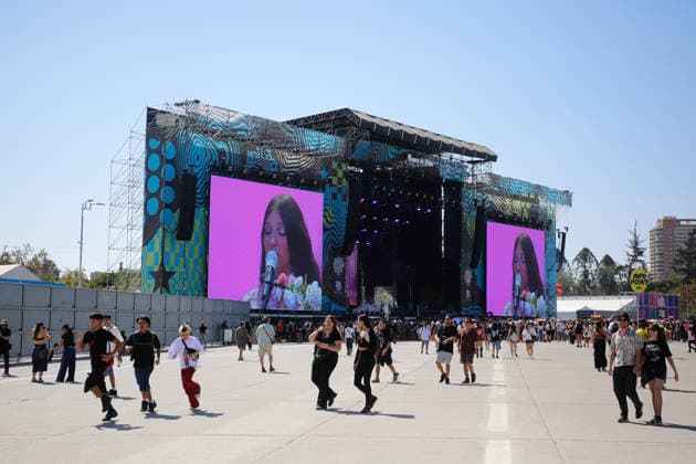 Santiago, March 14, 2026 Yami Safdie at Lollapalooza 2026 Festival from Parque OHiggins in Santiago Diego Martin Aton Chile, Aton 1135436 jpeg  Copyright: DIEGOxMARTIN ATONxCHILE