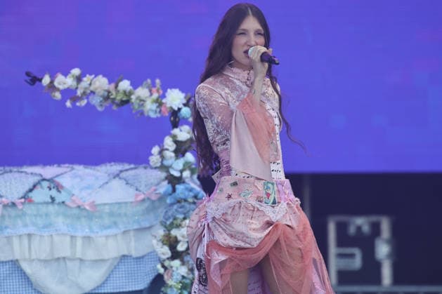 Santiago, March 14, 2026 Yami Safdie at Lollapalooza 2026 Festival from Parque OHiggins in Santiago Diego Martin Aton Chile, Aton 1135437 jpeg  Copyright: DIEGOxMARTIN ATONxCHILE