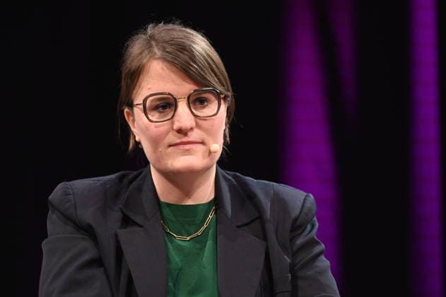 Journalistin und Autorin Eva Thöne liest und spricht auf der Lit.Cologne, dem internationalen Literaturfestival
