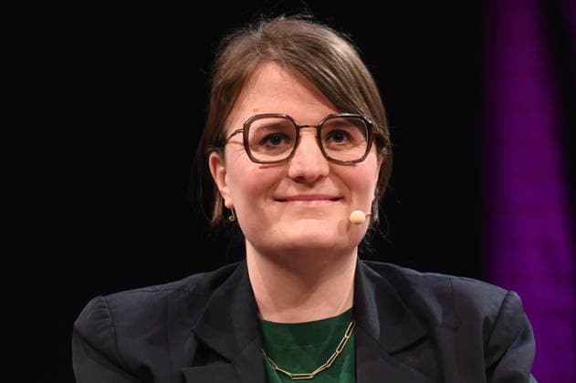 Journalistin und Autorin Eva Thöne liest und spricht auf der Lit.Cologne, dem internationalen Literaturfestival
