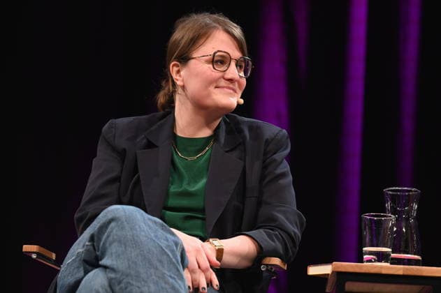 Journalistin und Autorin Eva Thöne liest und spricht auf der Lit.Cologne, dem internationalen Literaturfestival