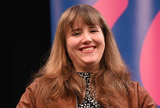 Politikerin Ricarda Lang liest und spricht auf der Lit.Cologne, dem internationalen Literaturfestival