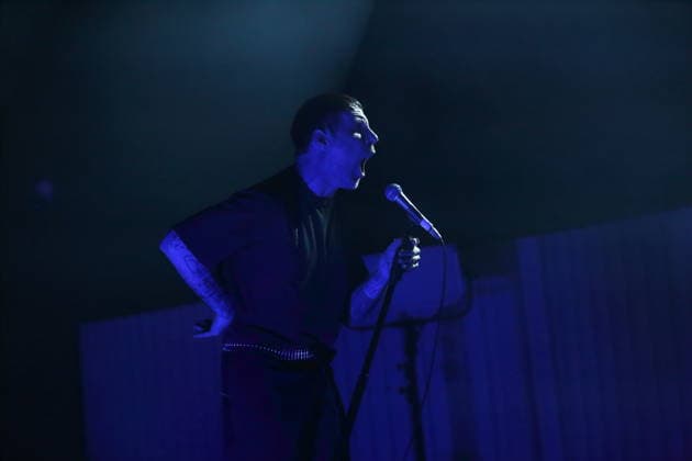 Jason Williamson von der Band Sleaford Mods bei einem Konzert im Tempodrom in Berlin, 14. März 2026. Sleaford Mods Konzert Berlin
