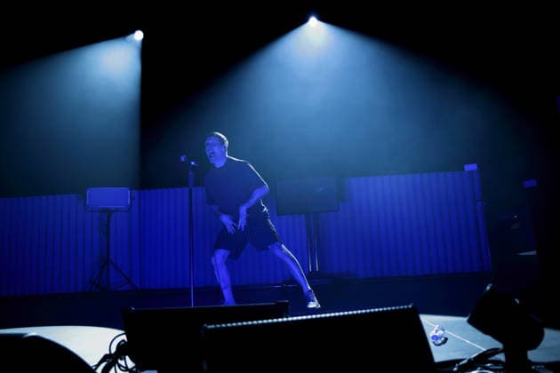Jason Williamson von der Band Sleaford Mods bei einem Konzert im Tempodrom in Berlin, 14. März 2026. Sleaford Mods Konzert Berlin