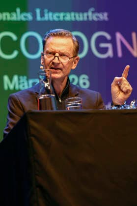 Michael Kessler bei der lit.Cologne 2026 Veranstaltung Ohne uns geht nix! Remix 7 rettet mit Annette Frier und Michael Kessler die Demokratie in der Stadthalle Köln. Köln, 14.03.2026
