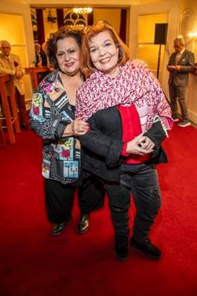 abb Daniela Urbschat und Nicole Urbschat zu Gast bei der Theater Premiere BEKENNTNISSE DES HOCHSTAPLERS FELIX KRULL im Schlosspark Theater am Samstag 14.03.2026 in Berlin Berlin Deutschland