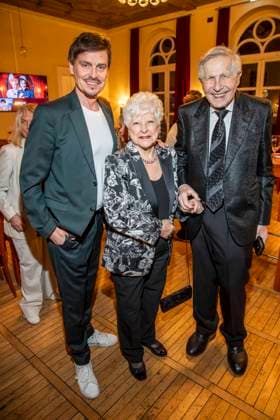 abb Felix Martin Poenichen, Reni Laur und Otfried Laur zu Gast bei der Theater Premiere BEKENNTNISSE DES HOCHSTAPLERS FELIX KRULL im Schlosspark Theater am Samstag 14.03.2026 in Berlin Berlin Deutschland