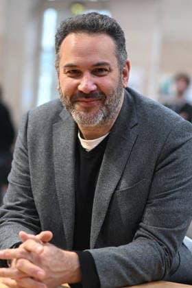 Les Grandes Rencontres Hachette Book Fair - Paris Bruce Toussaint during the book fair Les Grandes Rencontres Hachette organized by Hachette Livre at the Palais Brongniart to mark its 200th anniversary, in Paris, France on March 14, 2026. Photo by Lionel Urman ABACAPRESS.COM Paris France  Copyright: xUrmanxLionel ABACAx