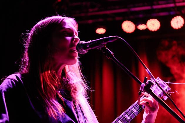 Snuggle live in Albertslund, Denmark Albertslund, Denmark. 14th, March 2026. The Danish duo Snuggle performs a live concert at Forbraendingen in Albertslund, Copenhagen. Here singer and musician Andrea Thuesen is seen live on stage. Denmark, Albertslund  Copyright: xGonzalesxPhoto ErlingxBrodersenx