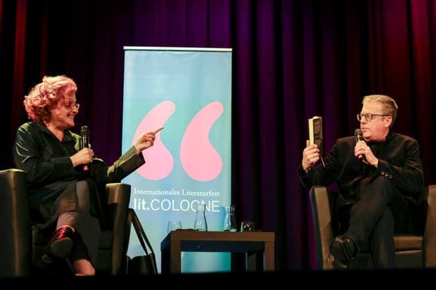 Sabine Rückert und Thomas Laue bei der lit.Cologne 2026 Veranstaltung Prager Verbrechen - Sabine Rückert und Dietmar Bär über Egon Erwin Kisch im Theater am Tanzbrunnen. Köln, 15.03.2026