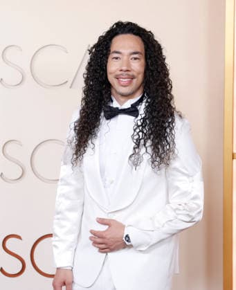 Cole Walliser arrives on the red carpet for the 98th annual Academy Awards in the Hollywood section of Los Angeles on Sunday, March 15, 2026. Conan O Brien will host the Oscars for the second consecutive year.  LAP20260315407 JOHNxANGELILLO