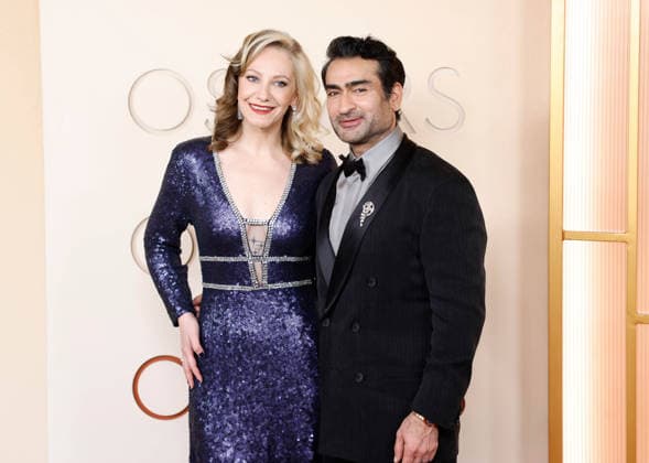 (L-R) Emily V. Gordon and Kumail Nanjiani arrive on the red carpet for the 98th annual Academy Awards in the Hollywood section of Los Angeles on Sunday, March 15, 2026. Conan O Brien will host the Oscars for the second consecutive year.  LAP20260315479 JOHNxANGELILLO