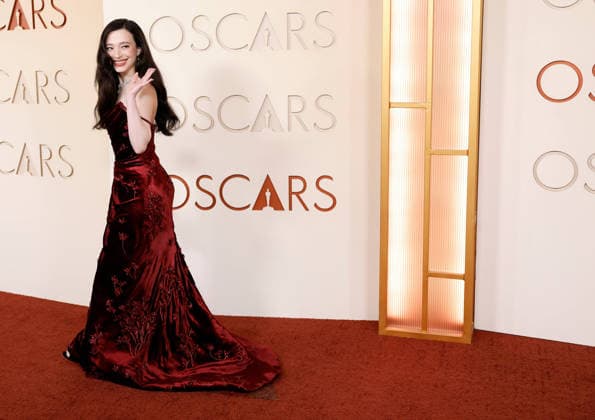Mikey Madison attends the 98th Oscars on the red carpet for the 98th annual Academy Awards in the Hollywood section of Los Angeles on Sunday, March 15, 2026. Conan O Brien will host the Oscars for the second consecutive year.  LAP20260315650 JOHNxANGELILLO