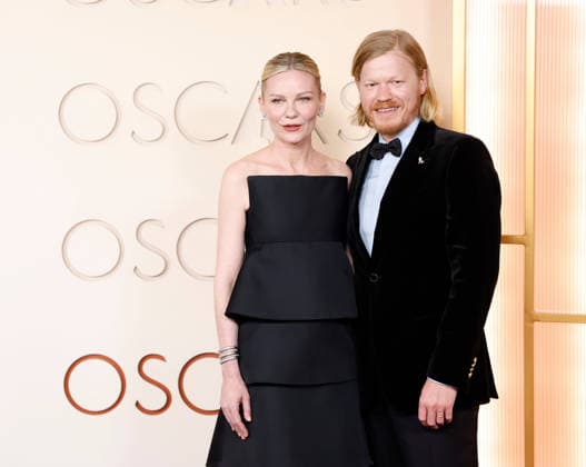 (L-R) Kirsten Dunst and Jesse Plemons attend the 98th Oscars arrival on the red carpet for the 98th annual Academy Awards in the Hollywood section of Los Angeles on Sunday, March 15, 2026. Conan O Brien will host the Oscars for the second consecutive year.  LAP20260315613 JOHNxANGELILLO