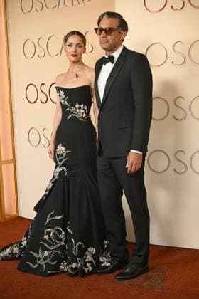 HOLLYWOOD, CA - MARCH 15: Rose Byrne and Bobby Cannavale at the 98th Oscars at Dolby Theatre on March 15, 2026 in Hollywood, California. Hollywood USA - ZUMAa123 20260315_zaa_a123_232 Copyright: xMediaPunchx