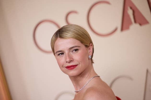 98th Oscars, Academy Awards Jessie Buckley arrives on the red carpet of the 98th Oscars at the Dolby Theatre at Ovation Hollywood on Sunday, March 15, 2026., Credit:Etienne Laurent The Academy Avalon United States of America, CA, Hollywood, Dolby Theater  Copyright: xEtiennexLaurentx xThexAcademyx xAvalonx 1083316370