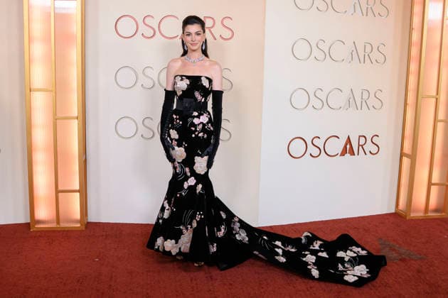 March 15, 2026, Hollywood, California, USA: Anne Hathaway at the red carpet of the 98th Annual Academy Awards on Sunday March 15, 2026 at the Dolby Theater in Hollywood, California. MARK HAMMOND BNS PI Hollywood USA - ZUMAp124 20260315_zaa_p124_184 Copyright: xMarkxHammondx
