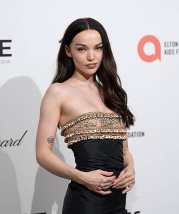 34th Annual Elton John AIDS Foundation Academy Awards Viewing Party Dove Cameron arrives on the red carpet of the 34th Annual Elton John AIDS Foundation Academy Awards Viewing Party at West Hollywood Park in Hollywood California on March 15, 2026. (Contributing Photographer, Connor Terry) West Hollywood California United States Copyright: xConnorxTerry imageSPACEx
