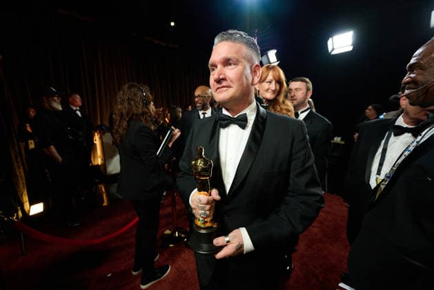 98th Oscars, Academy Awards Jordan Samuel poses backstage with the Oscar for Makeup and Hairstyling during the 98th Oscars at Dolby Theatre at Ovation Hollywood on Sunday, March 15, 2026., Credit:Richard Harbaugh The Academy Avalon United States of America, CA, Hollywood, Dolby Theater  Copyright: xRichardxHarbaughx xThexAcademyx xAvalonx 1083357290