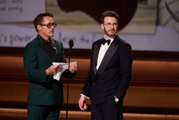 98th Oscars, Academy Awards Robert Downey Jr. and Chris Evans present the Oscar for Original Screenplay during the 98th Oscars at the Dolby Theatre at Ovation Hollywood on Sunday, March 15, 2026., Credit:Trae Patton The Academy Avalon United States of America, CA, Hollywood, Dolby Theater  Copyright: xTraexPattonx xThexAcademyx xAvalonx 1083371848