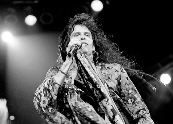 Orlando, Florida, USA: AEROSMITH - STEVEN TYLER on stage at the Orlando Arena - April 25, 1990  - ZUMAh235 19900425_zmp_h235_015 Copyright: xChristopherxHeltonx