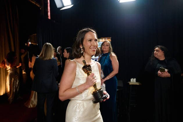 Natalie Musteata pose backstage with the OscarÂ® for Live Action Short Film during the 98th OscarsÂ® at DolbyÂ® Theatre at Ovation Hollywood on Sunday, March 15, 2026. Los Angeles CA USA  350081179PLX