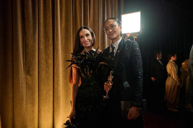 Demi Moore and Autumn Durald Arkapaw pose backstage with the OscarÂ® for Cinematography during the 98th OscarsÂ® at DolbyÂ® Theatre at Ovation Hollywood on Sunday, March 15, 2026. Los Angeles CA USA  350081283PLX