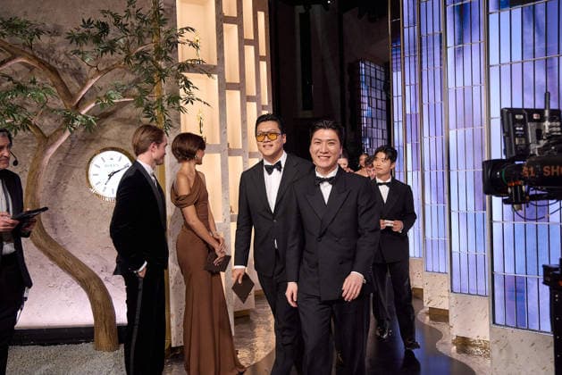 Yuhan, ZHUN, EJAE, Mark Sonnenblick, NHD, and 24 pose backstage with the OscarÂ® for Original Song during the live ABC Telecast of the 98th OscarsÂ® at DolbyÂ® Theatre at Ovation Hollywood on Sunday, March 15, 2026. Los Angeles CA USA  350081326PLX