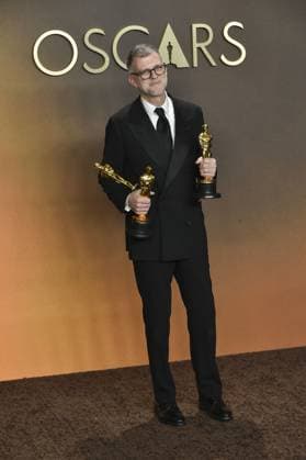 Paul Thomas Anderson in the press room for The 98th Academy Awards - Press Room, Dolby Theatre at Ovation Hollywood, Los Angeles, CA, March 15, 2026. Photo By: Elizabeth Goodenough Everett Collection The 98th Academy Awards - Press Room PUBLICATIONXNOTxINxCANxCHNxFRAxITAxJPNxNORxPOLxRUSxESPxUKxUSA