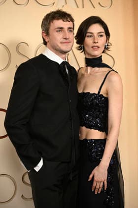 HOLLYWOOD, CA - MARCH 15: Paul Mescal and Gracie Abrams at the 98th Oscars at Dolby Theatre on March 15, 2026 in Hollywood, California.Credit: Admedia Hollywood USA  - ZUMAa123 20260316_zaa_a123_109 Copyright: xMediaPunchx