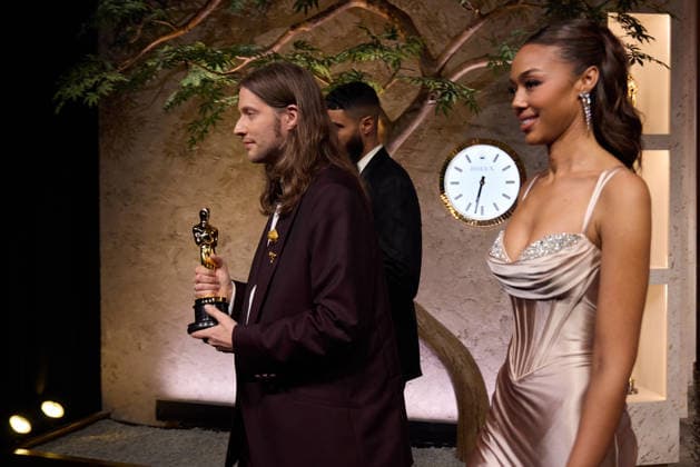 98th Oscars, Academy Awards Ludwig Goransson poses backstage with the Oscar for Original Score during the 98th Oscars at Dolby Theatre at Ovation Hollywood on Sunday, March 15, 2026., Credit:SS Avalon United States of America, CA, Hollywood, Dolby Theater  Copyright: xSSx xAvalonx 1083386058
