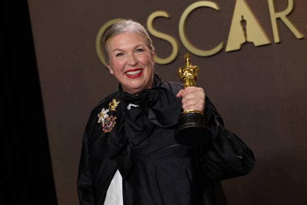 98th Oscars, Academy Awards Kate Hawley poses backstage with the Oscar for Costume Design during the 98th Oscars at Dolby Theatre at Ovation Hollywood on Sunday, March 15, 2026., Credit:Etienne Laurent The Academy Avalon United States of America, CA, Hollywood, Dolby Theater  Copyright: xEtiennexLaurentx xThexAcademyx xAvalonx 1083386619