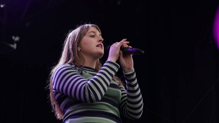 SINGER Nell Mescal The Mayor of London s St Patrick s Festival i at Trafalgar Square on Sunday 15 03 2026 SINGER Nell Mescal The Mayor of London s St Patrick s Festival i at Trafalgar Square on Sunday 15 03 2026, Credit:Roger Alarcon Avalon United Kingdom, London  Copyright: xRogerxAlarconx xAvalonx 1083306901